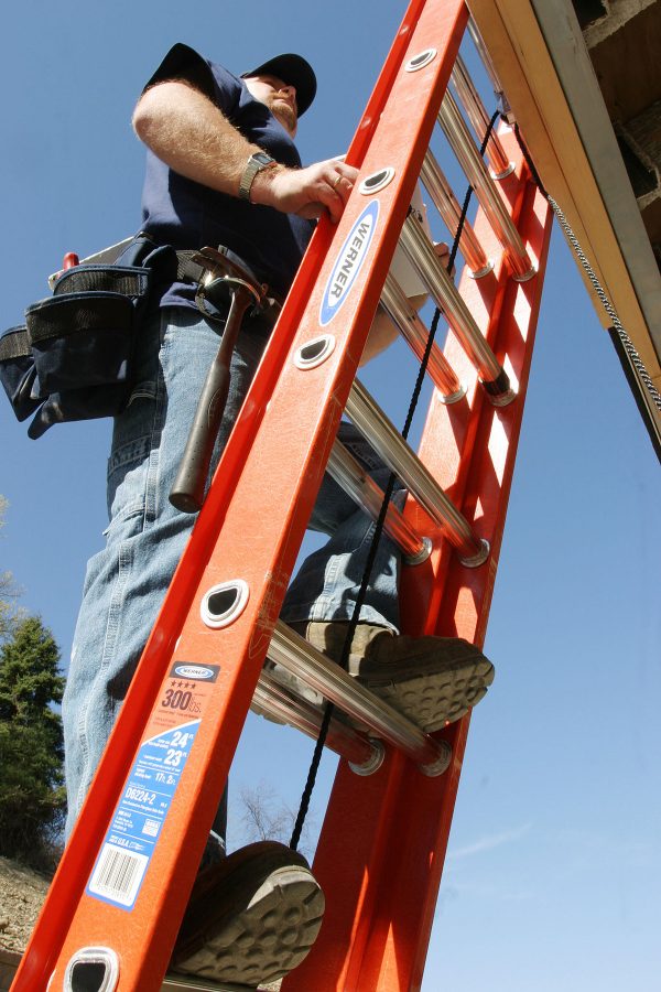 Werner 32ft Type IA Fiberglass D-Rung Extension Ladder - D6232-2