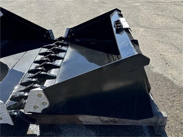 Kubota AP-HD74LLT Skid Steer Tooth Bucket