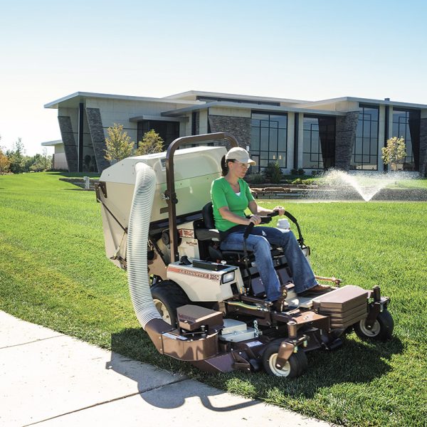 Grasshopper 226V-G4 Zero-turn Lawn Mower 61in. For Rent