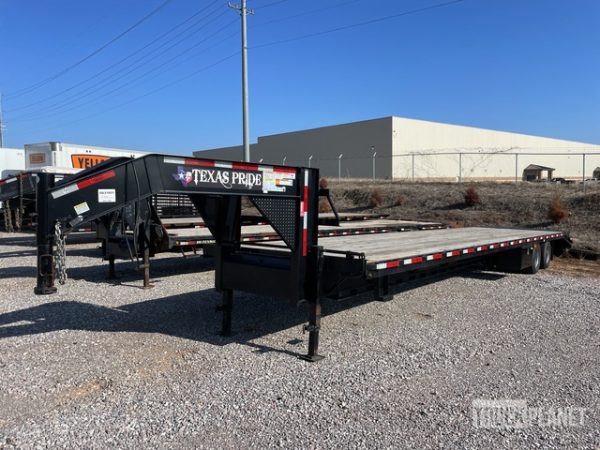 Texas Pride FT835524KGN 40 ft T/A Gooseneck Flatbed Trailer