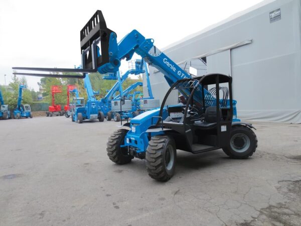 Genie Compact Telehandler GTH-5519 - Image 4